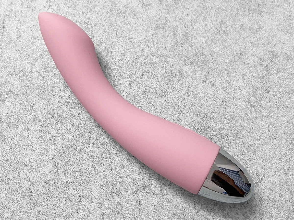 M&aacute;y m&aacute;t xa điểm G Svakom AMY rung 6 ch&ecirc;́ đ&ocirc;̣ hàng USA