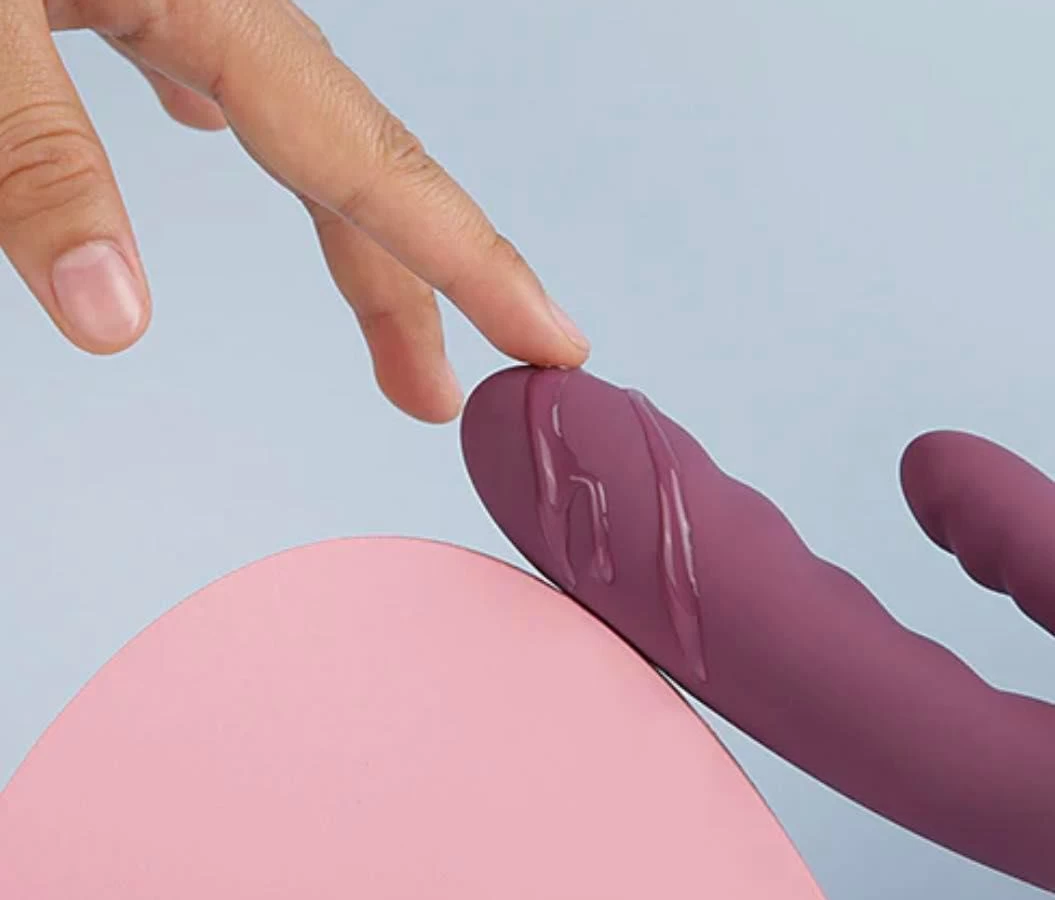 Máy mát xa điểm G Svakom Avery rung thụt chuẩn USA