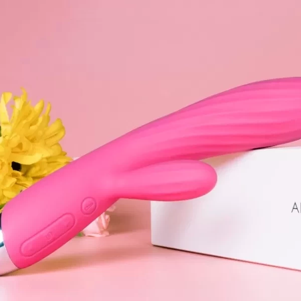 Máy mát xa điểm G cao cấp 7 chế độ rung Svakom Angel sưởi ấm