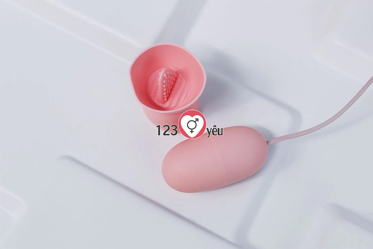 Trứng rung t&igrave;nh y&ecirc;u 2 đầu k&egrave;m lưỡi liếm