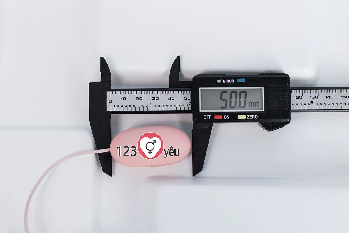 Trứng rung t&igrave;nh y&ecirc;u 2 đầu k&egrave;m lưỡi liếm