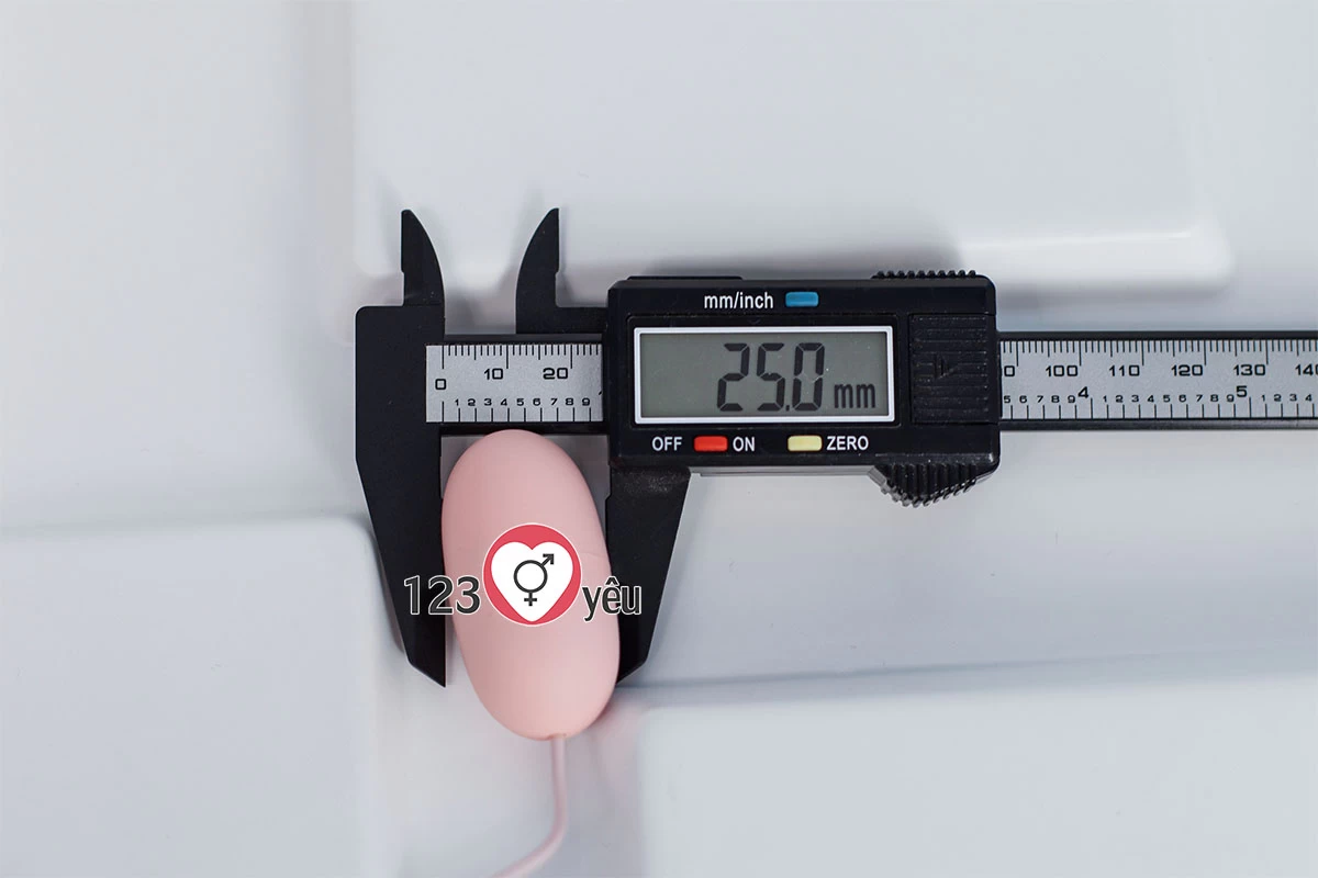 Trứng rung t&igrave;nh y&ecirc;u 2 đầu k&egrave;m lưỡi liếm