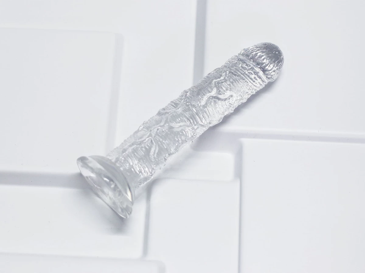 Dương vật giả có đế trong suốt cực sướng size trung