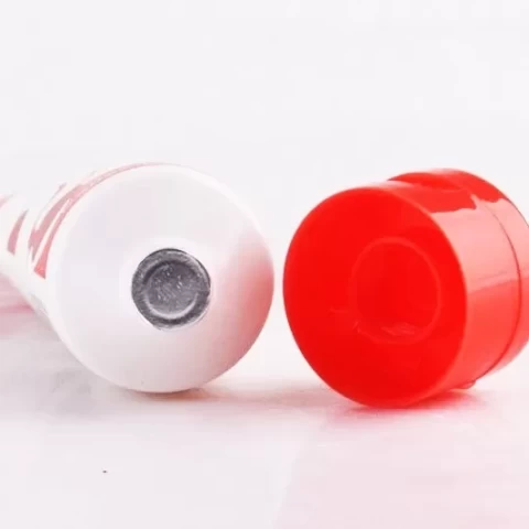 Gel bôi trơn Love Kiss hương dâu