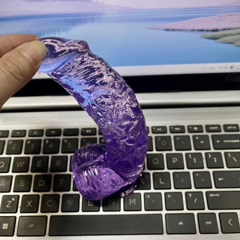 Dương vật giả có đế siêu mềm không rung