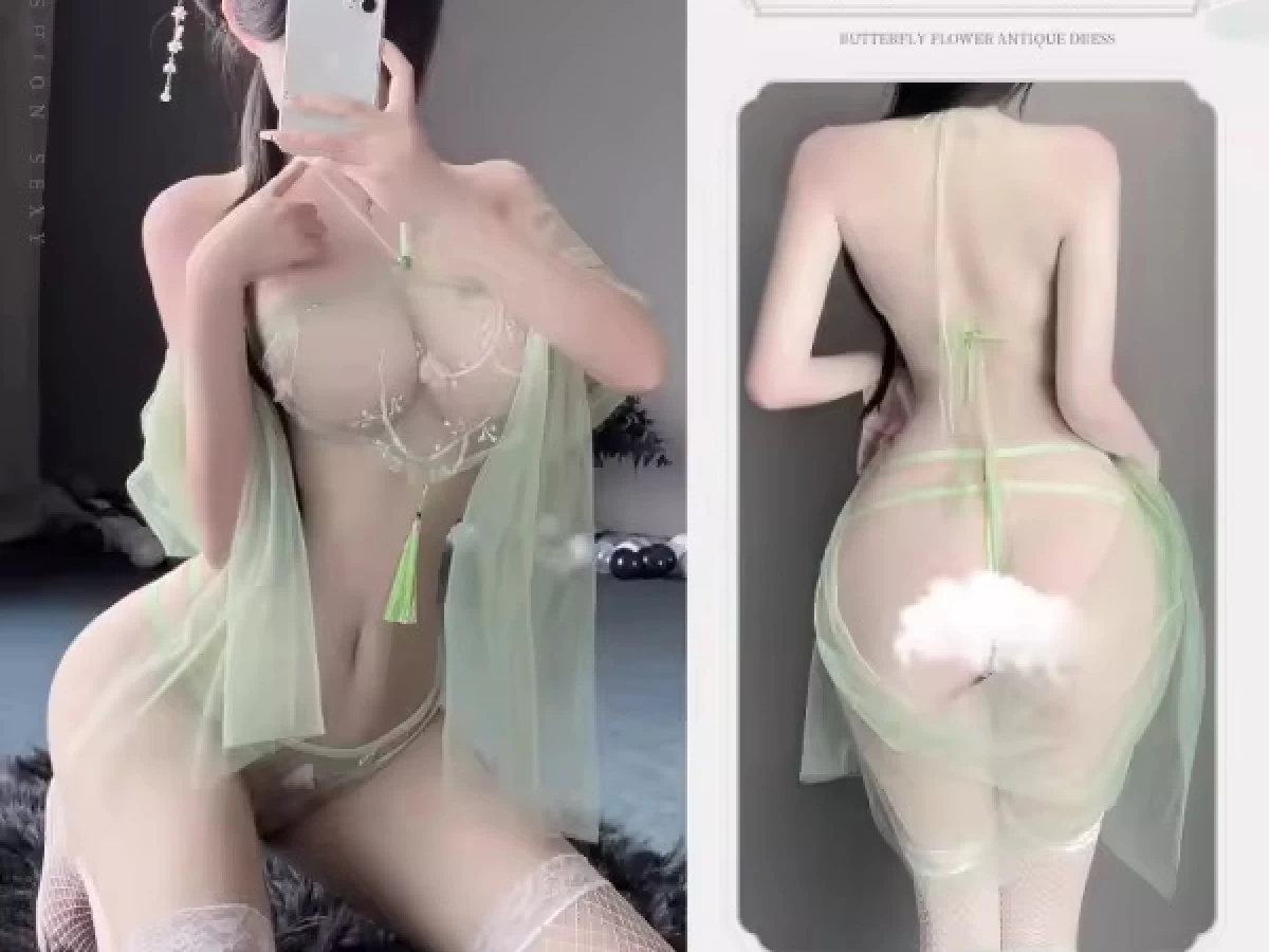 Cosplay Tiểu Thư Gợi Cảm Nóng Bỏng