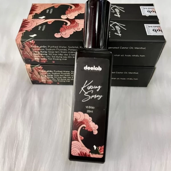 Xịt thơm miệng Hương Đào cho nụ hôn ngọt ngào