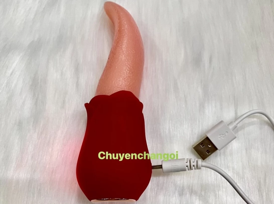 Lưỡi liếm điểm G nhỏ gọn bao phê