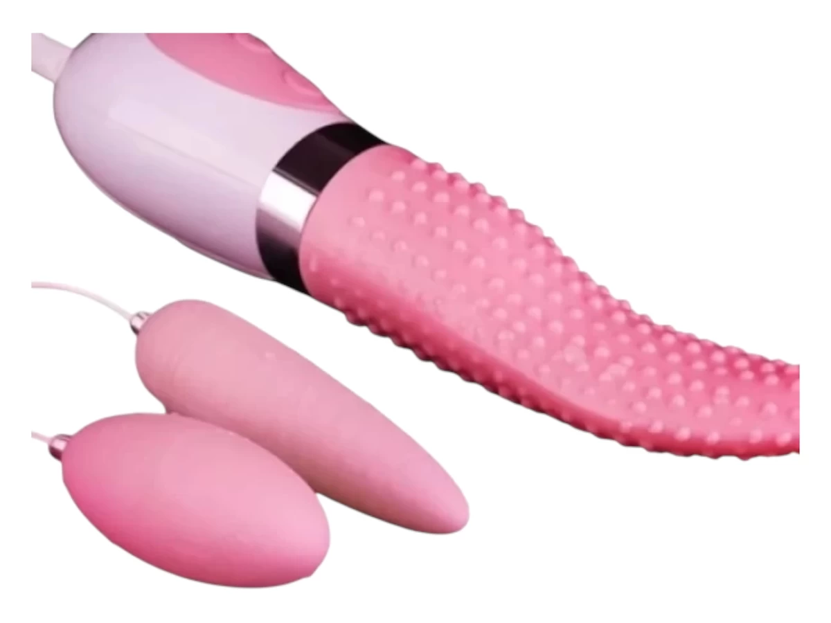 Lưỡi liếm massa âm đạo kèm 2 trứng rung siêu kích thích