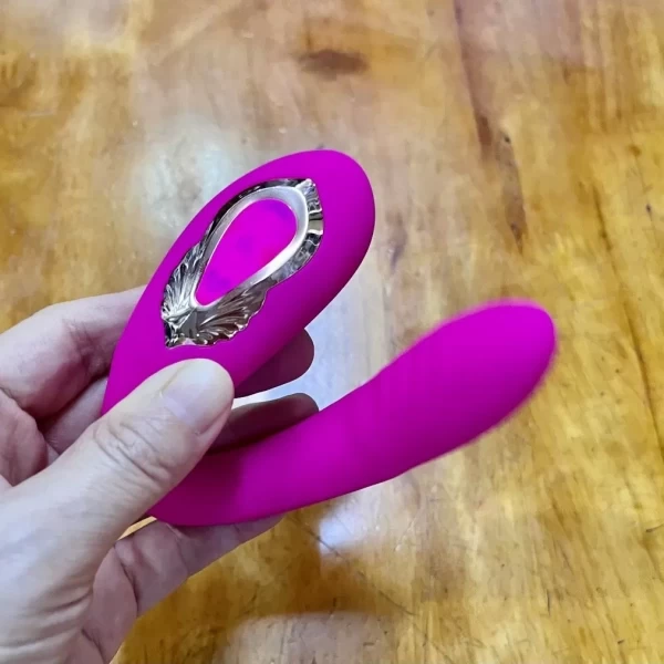 Máy mát xa điểm G âm đạo rung ngoáy 2 đầu cực phê