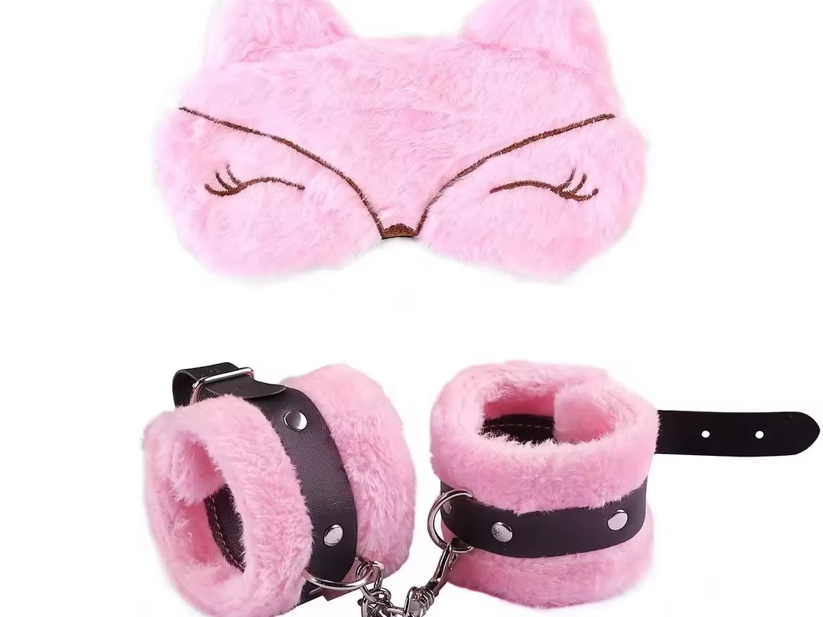 Bịt Mắt Khoá Tay Cáo Tinh Xảo